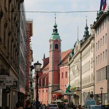 Studio Prazakova- 100m From The Train-bus Station Ljubljana